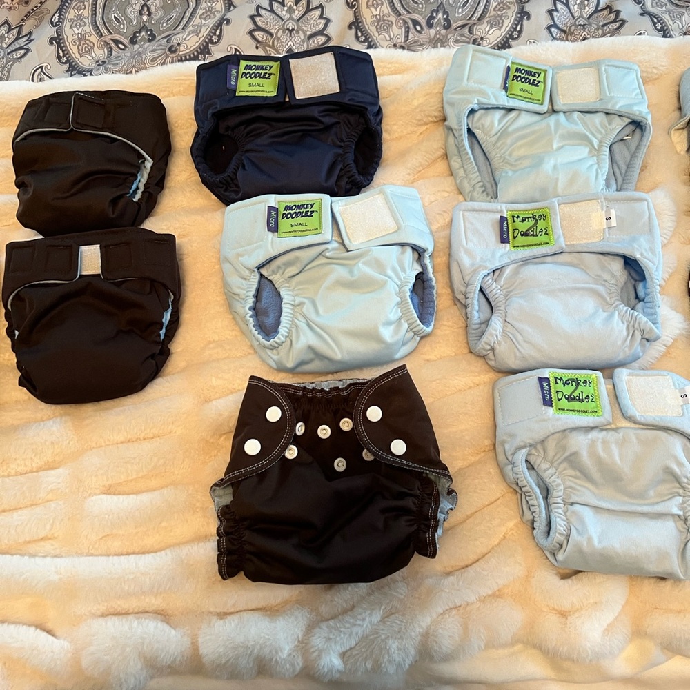 Lot of 10 Cloth Diapers and Wet Bag